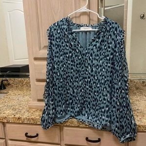 👚2 X $20👚Loft top